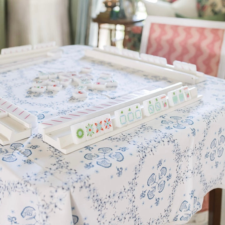 FLORAL TRELLIS TABLE TOPPER