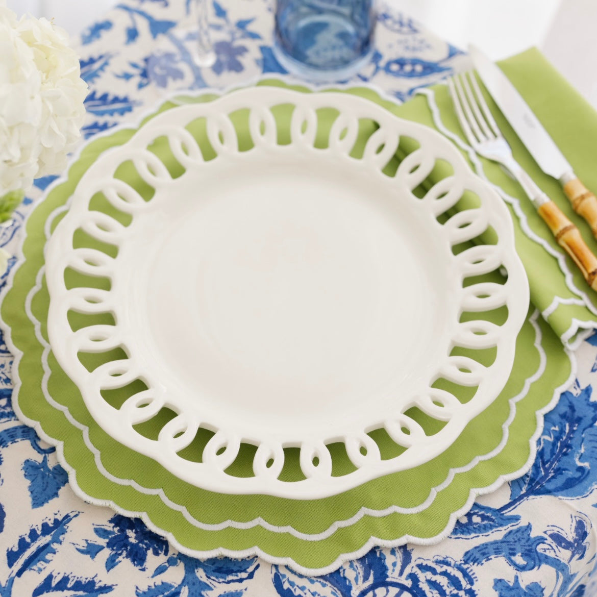 AMELIA TABLECLOTH