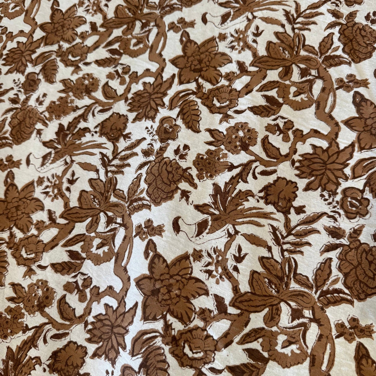 BROWN TOILE TABLECLOTH