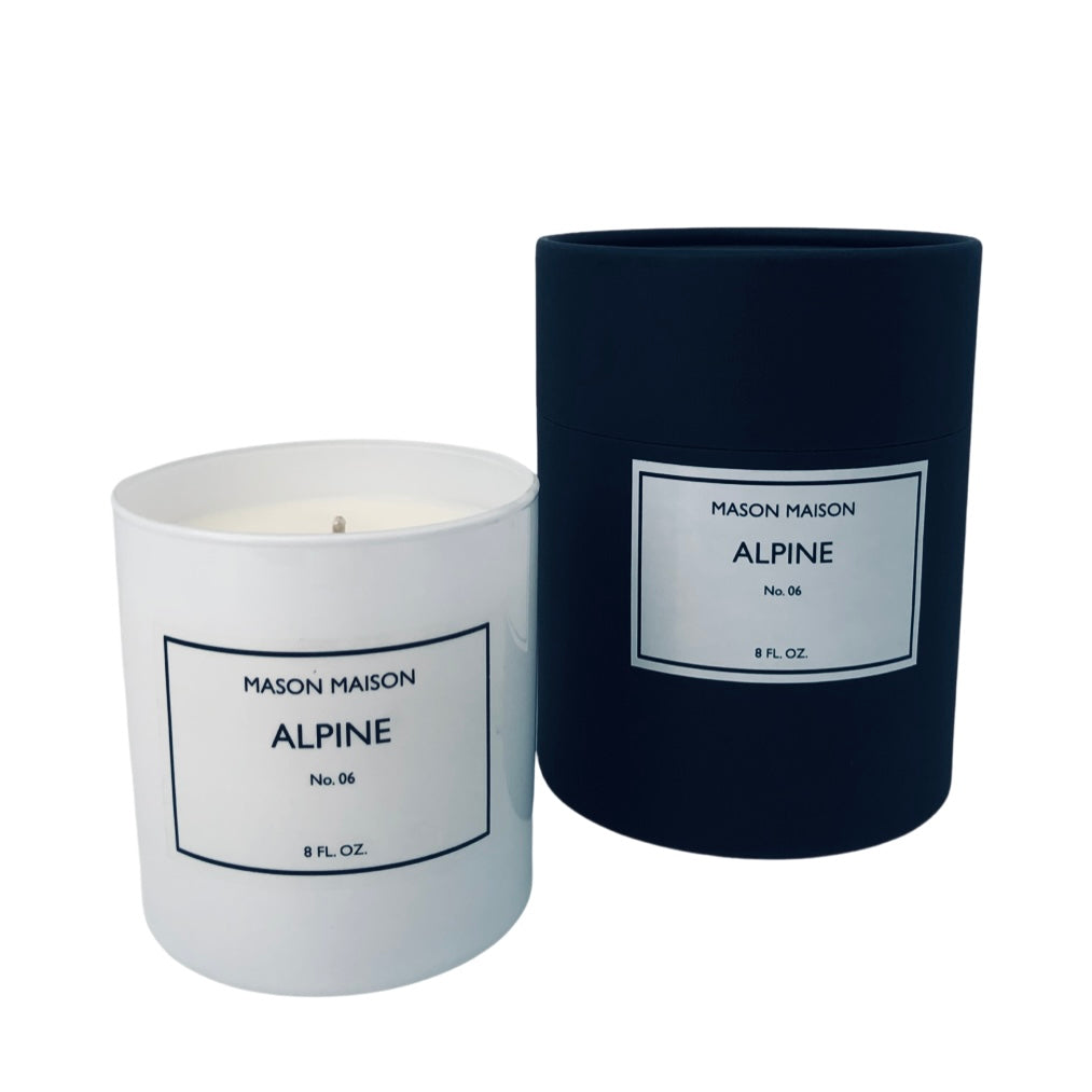 SIGNATURE SCENTED CANDLES