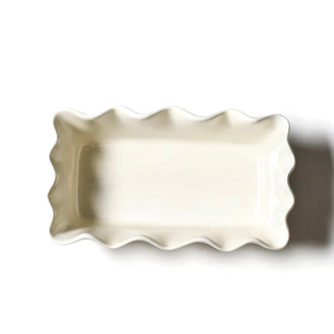 WHITE RUFFLED LOAF PAN