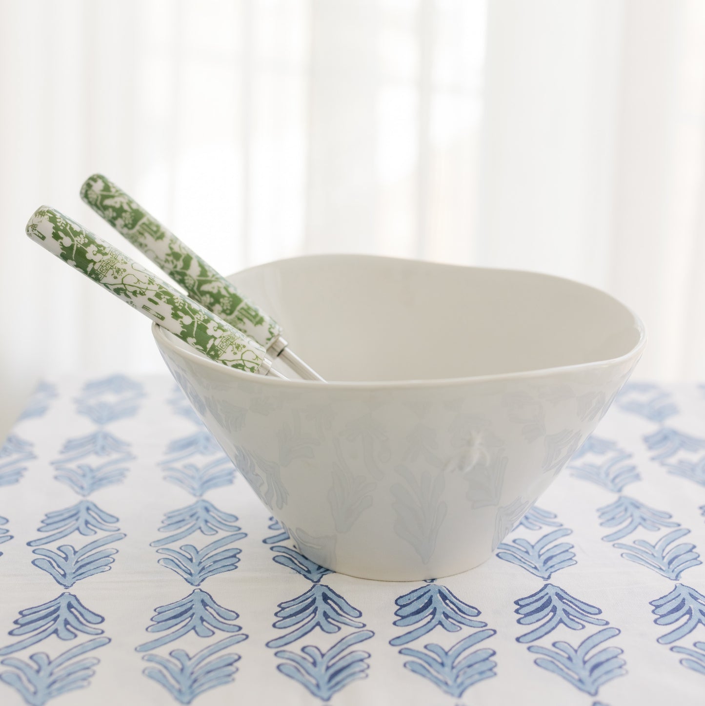 BEE SERVING BOWL