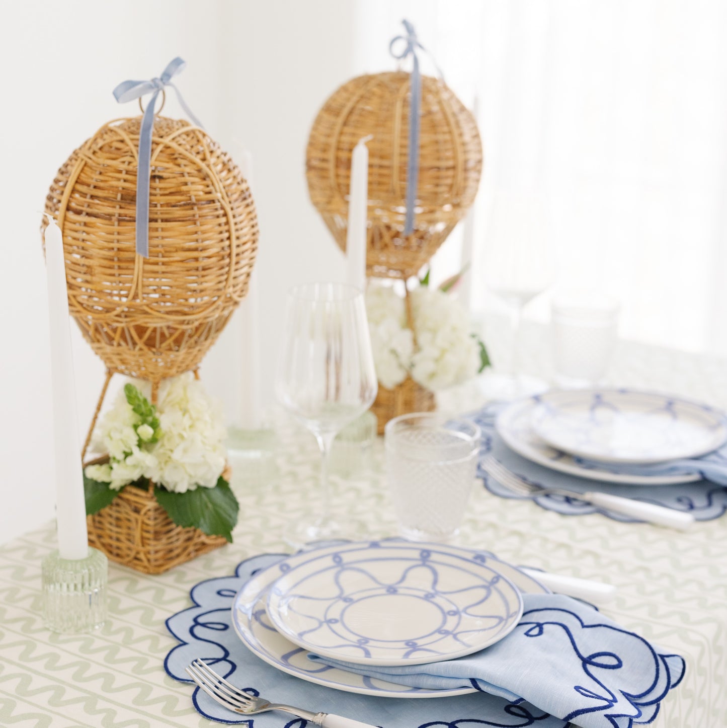 RATTAN HOT AIR BALLOON