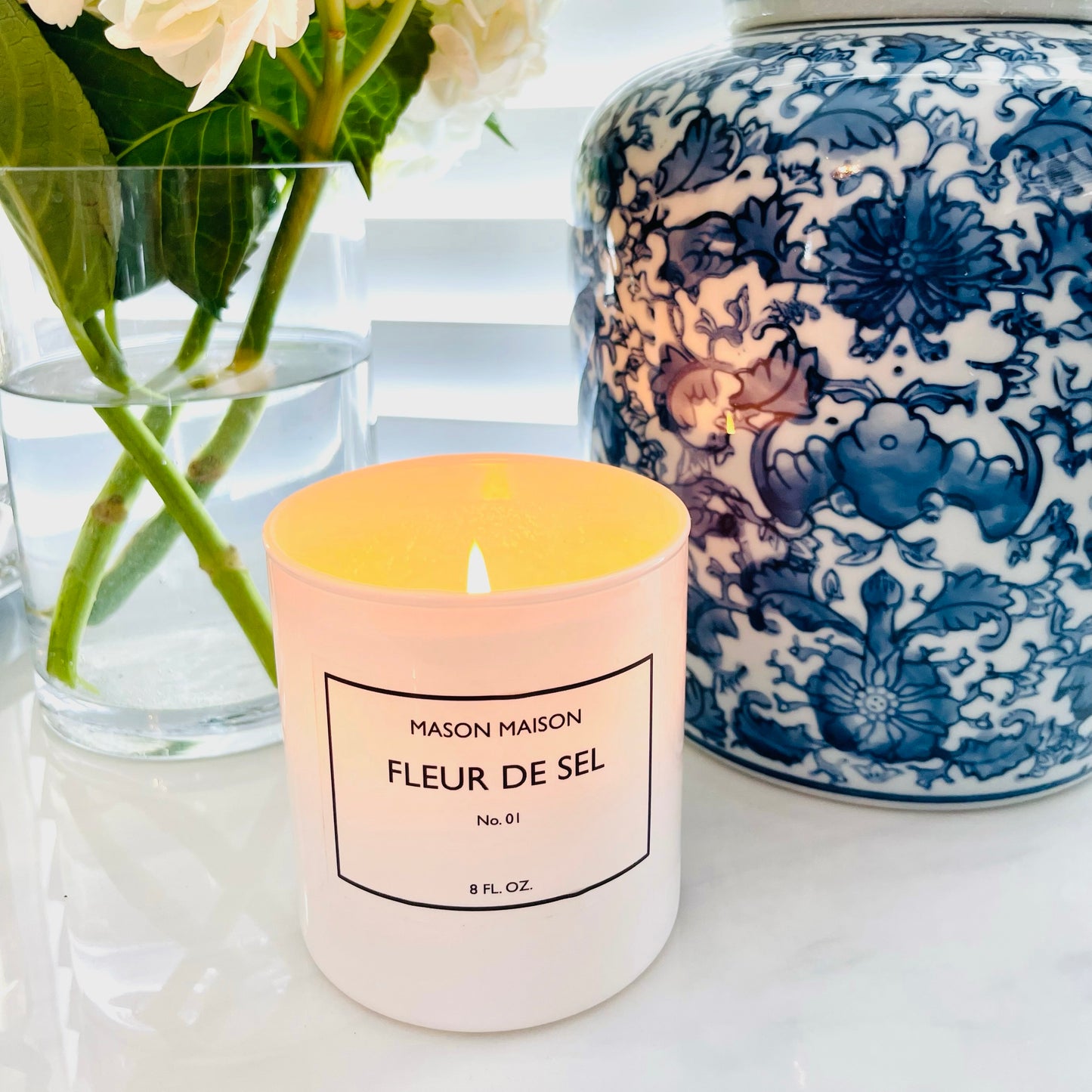 SIGNATURE SCENTED CANDLES