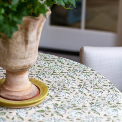 WOVEN FLORAL TABLECLOTH, GREEN